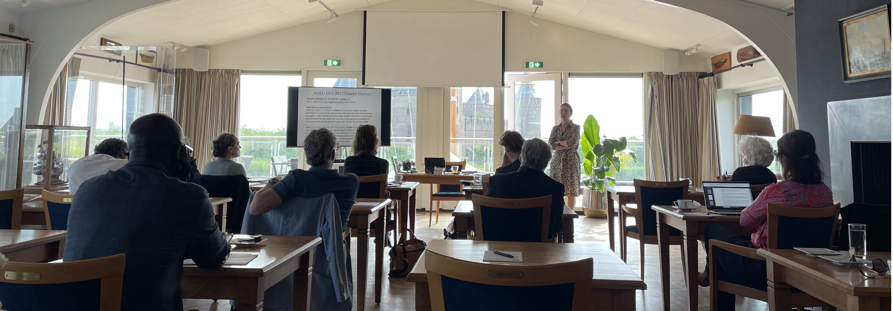 een foto waarop Alexandra Nederveen cursus geeft